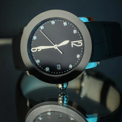 Frederique Constant unveils two new Classics Vintage Rally Healey limited editions